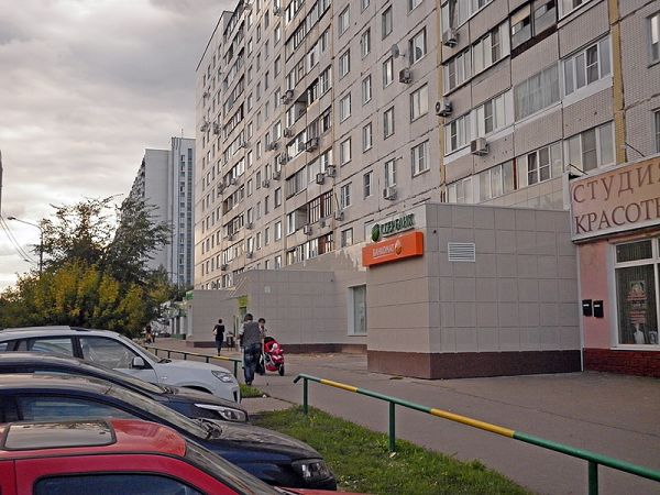 Торговые площади вблизи станций метро в г. Москве