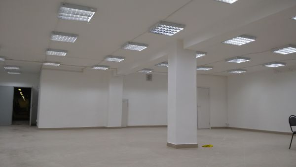 Торговое помещение свободного назначения